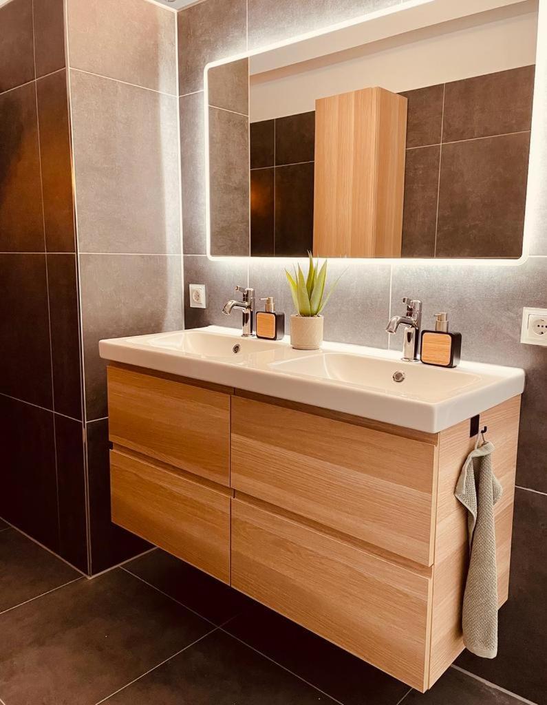 Wellness-Mit-Stil Apartman Schwerte Kültér fotó
